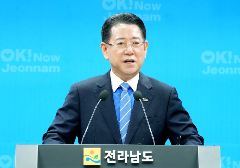 김영록 전남도지사 이재명 정부의 RE100 산업단지 정책 환영문 발표1 (1).jpg